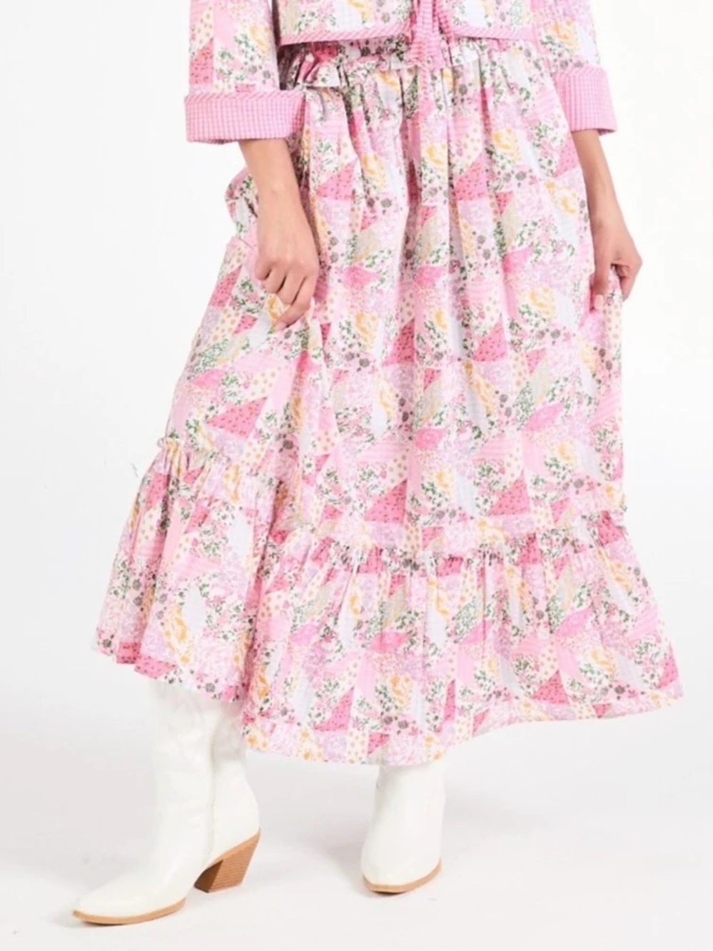 Simply Southern Ophelia Skirt- Multi Floral Quilt Pattern